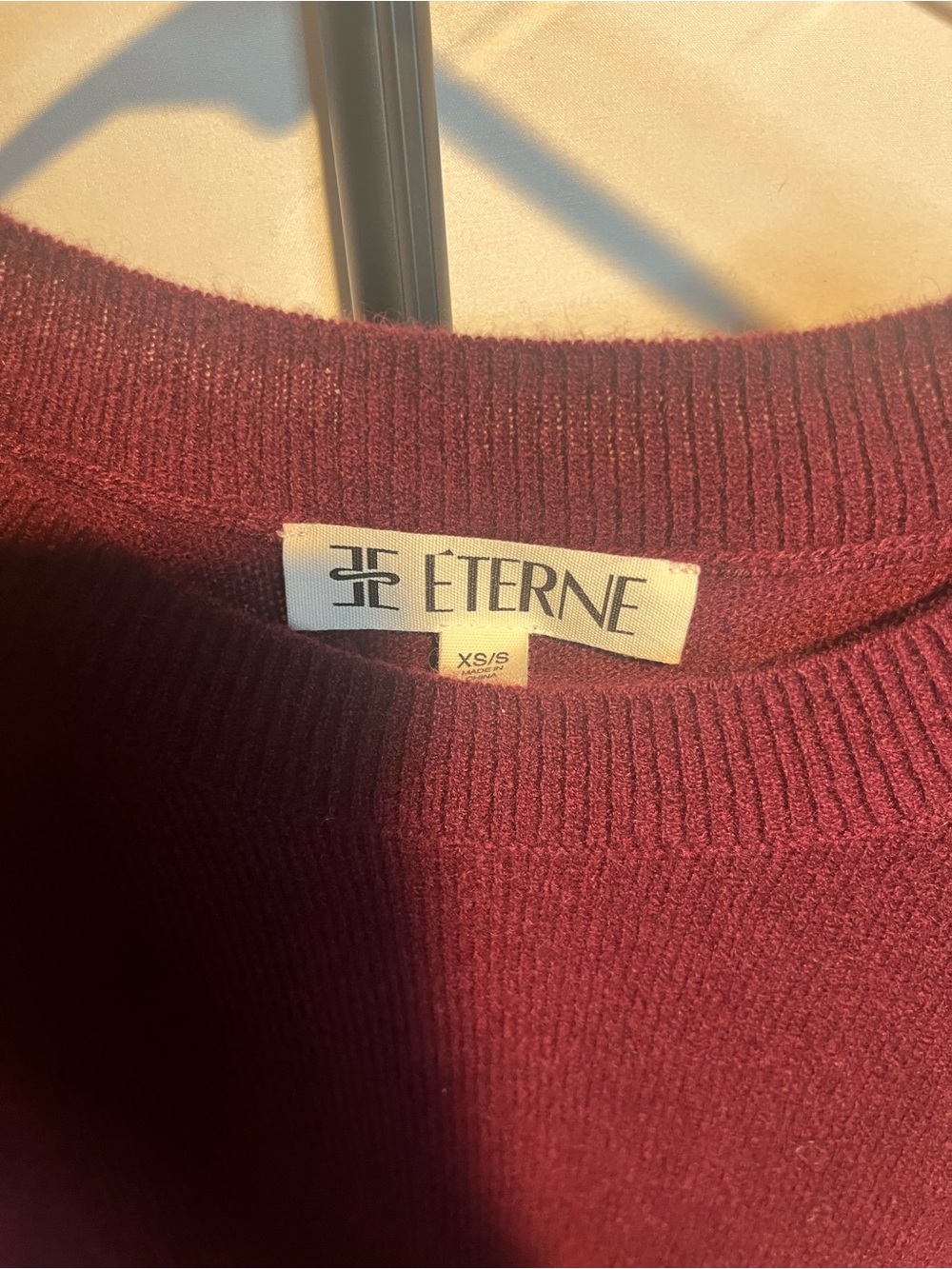 ÉTERNE Francis Classic Soft Crewneck Cashmere Sweater Olive & Burgundy
XS/S M/L - Picture 15 of 15